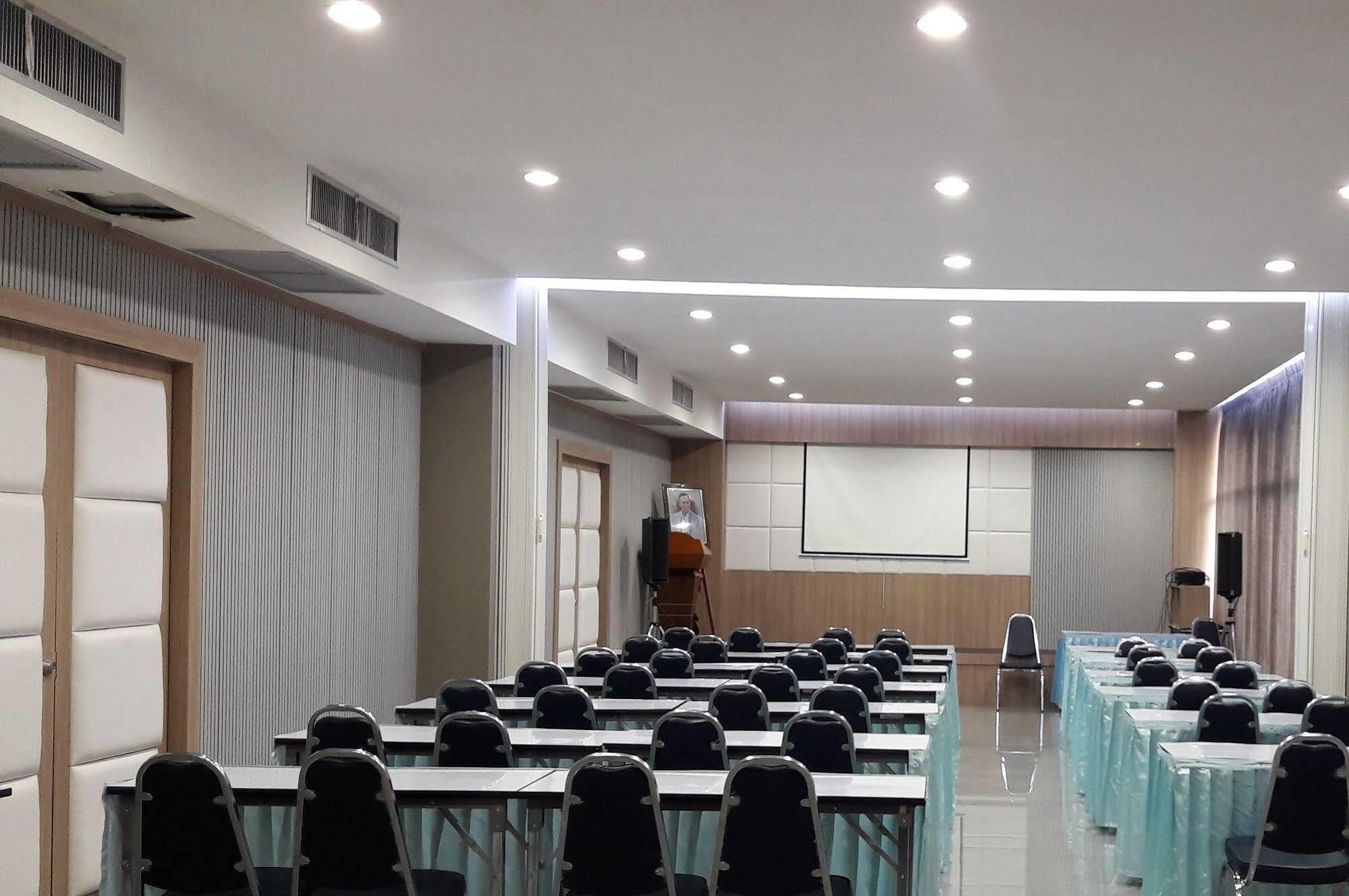 U Place Korat Nakhonratchasima Exterior foto