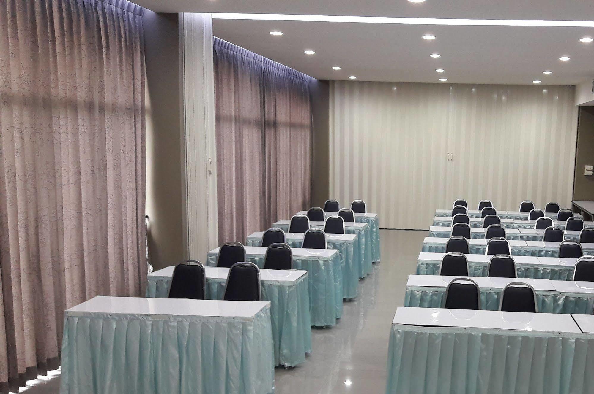 U Place Korat Nakhonratchasima Exterior foto